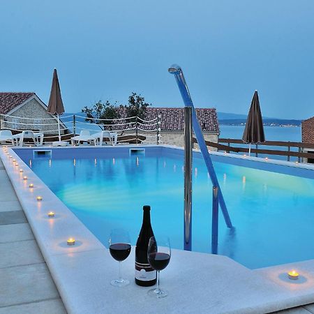 Cozy Apartment In Posedarje With House Sea View 외부 사진