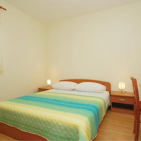 Cozy Apartment In Posedarje With House Sea View 외부 사진