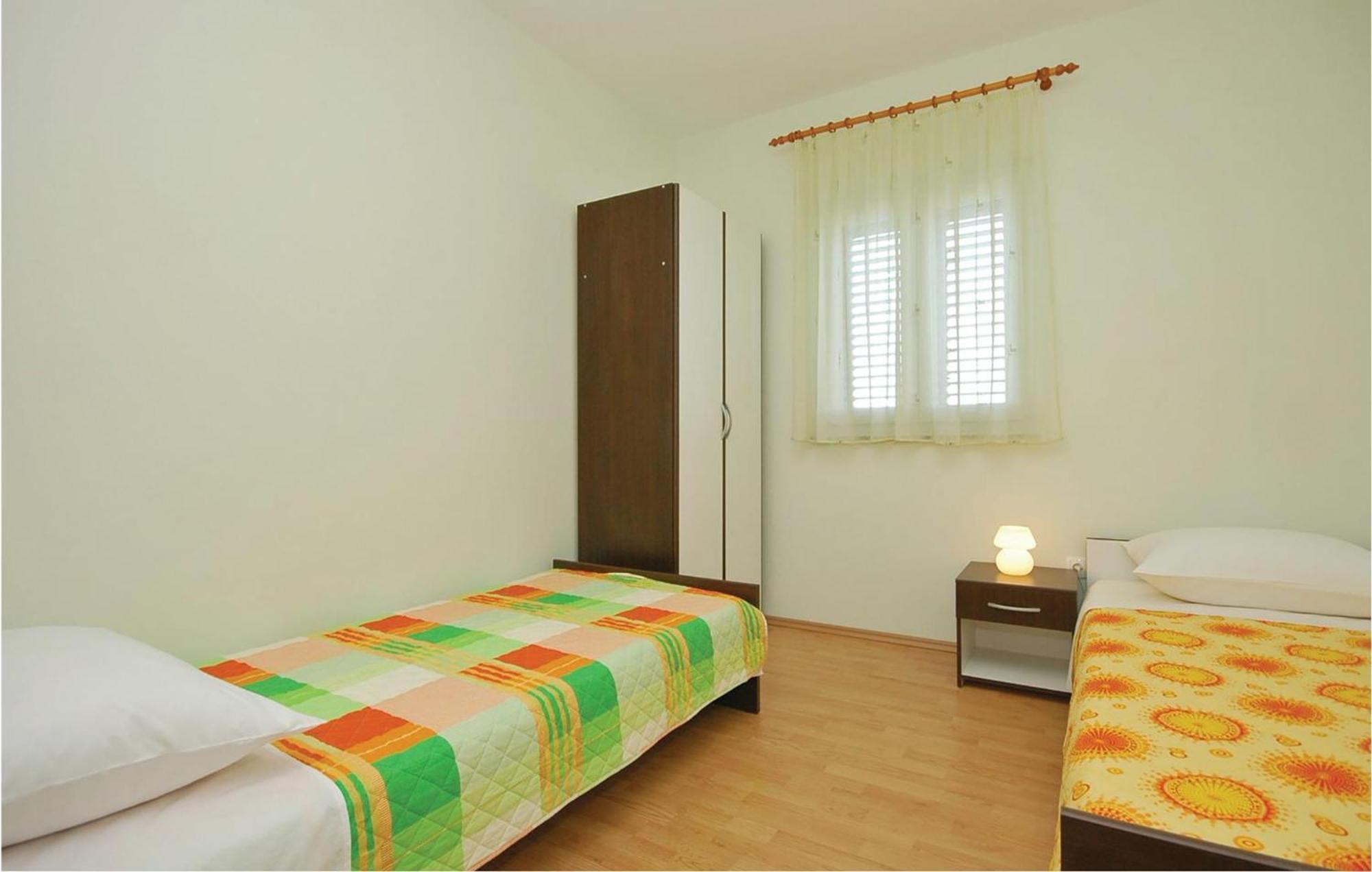 Cozy Apartment In Posedarje With House Sea View 외부 사진