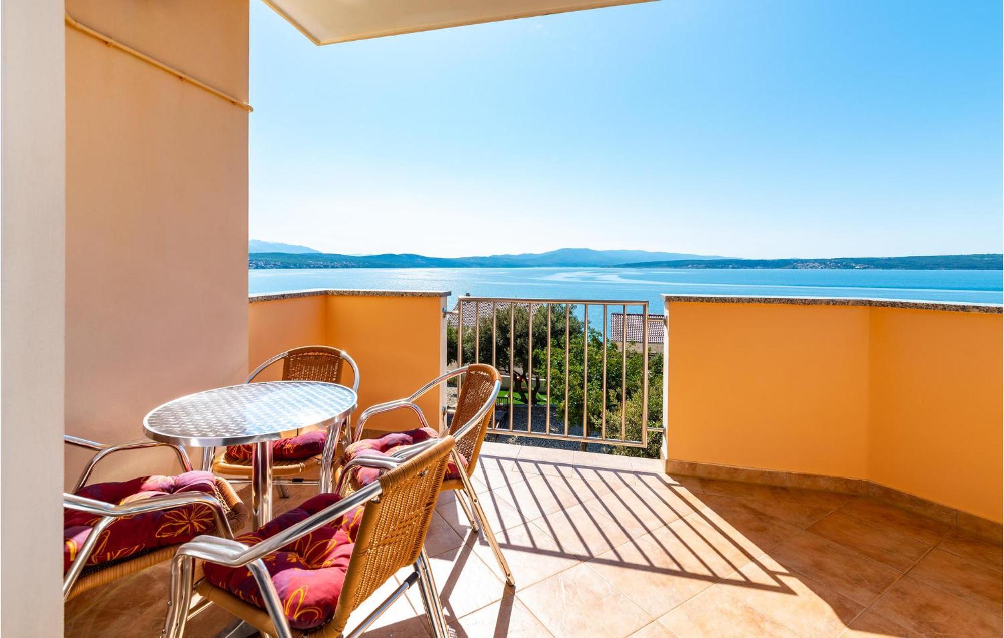 Cozy Apartment In Posedarje With House Sea View 외부 사진