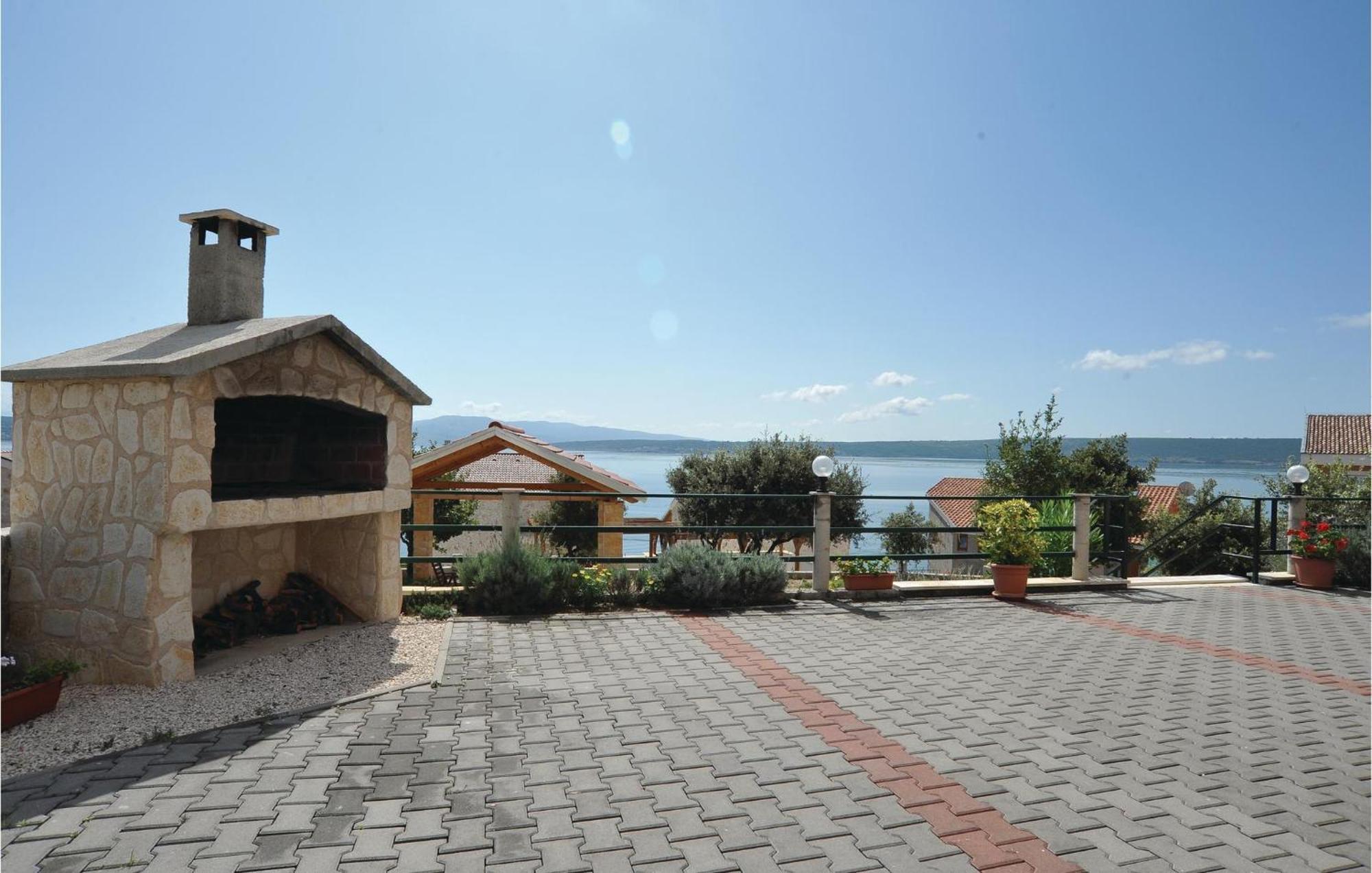 Cozy Apartment In Posedarje With House Sea View 외부 사진