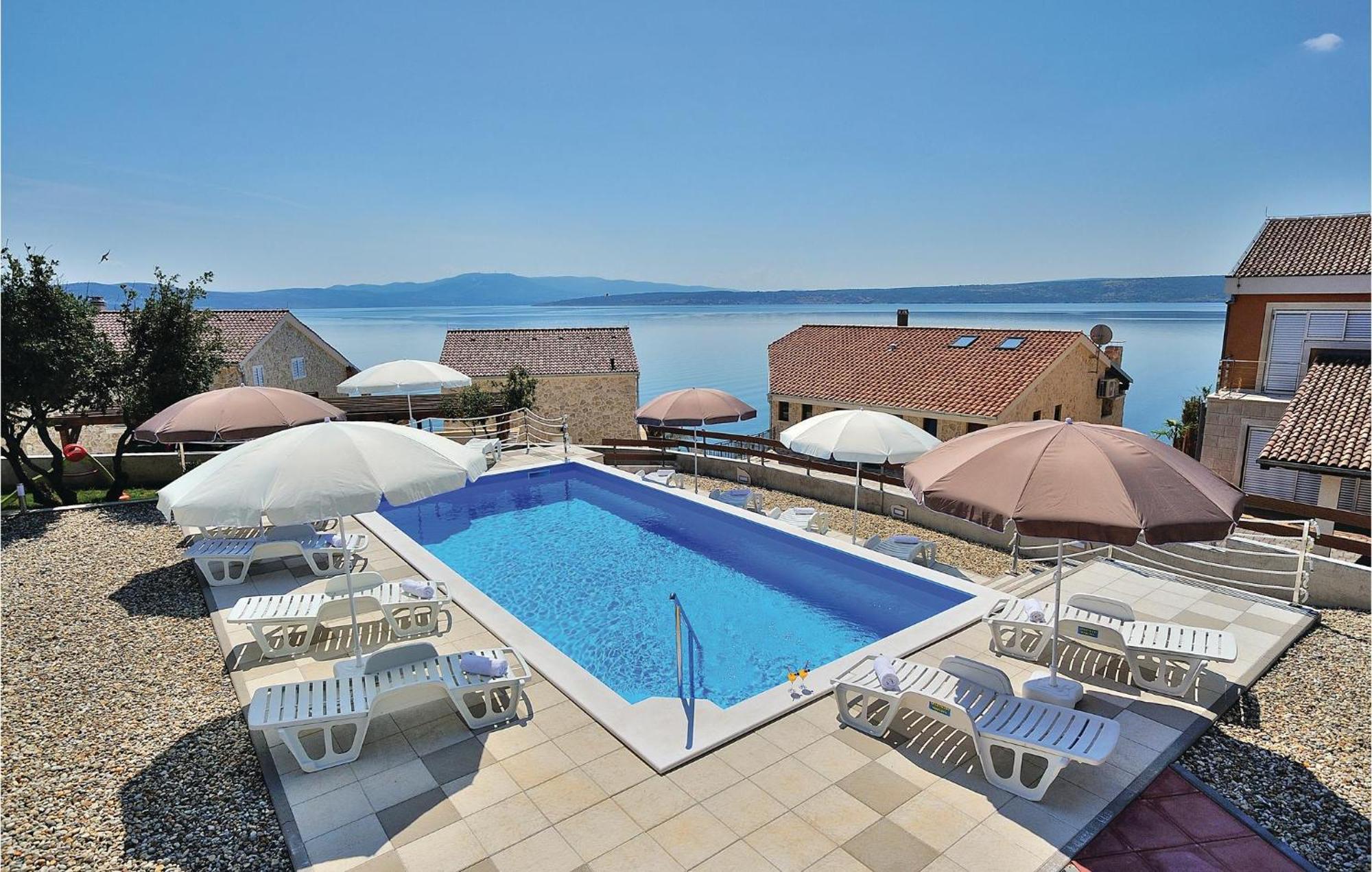 Cozy Apartment In Posedarje With House Sea View 외부 사진